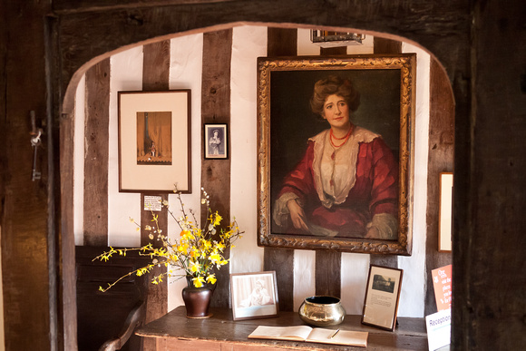 Entrance hall with portrait of Dame Ellen Terry